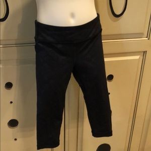 Ivivva Capri Leggings Size 4